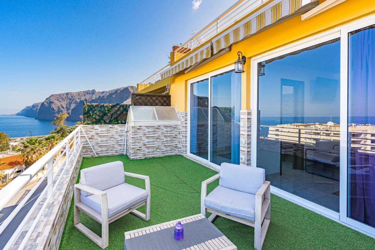Luxury Apartment With Stunning Ocean View Puerto de Santiago  Bagian luar foto